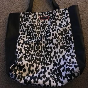 Victoria secrets tote bag